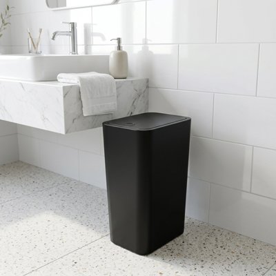 Poubelle salle de bain 