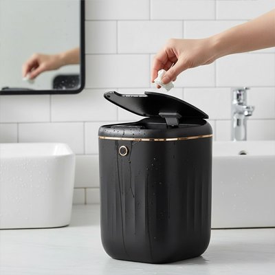 Poubelle salle de bain