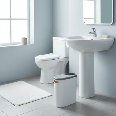 Poubelle salle de bain